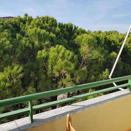 Holiday Family Apartment Голем Экстерьер фото