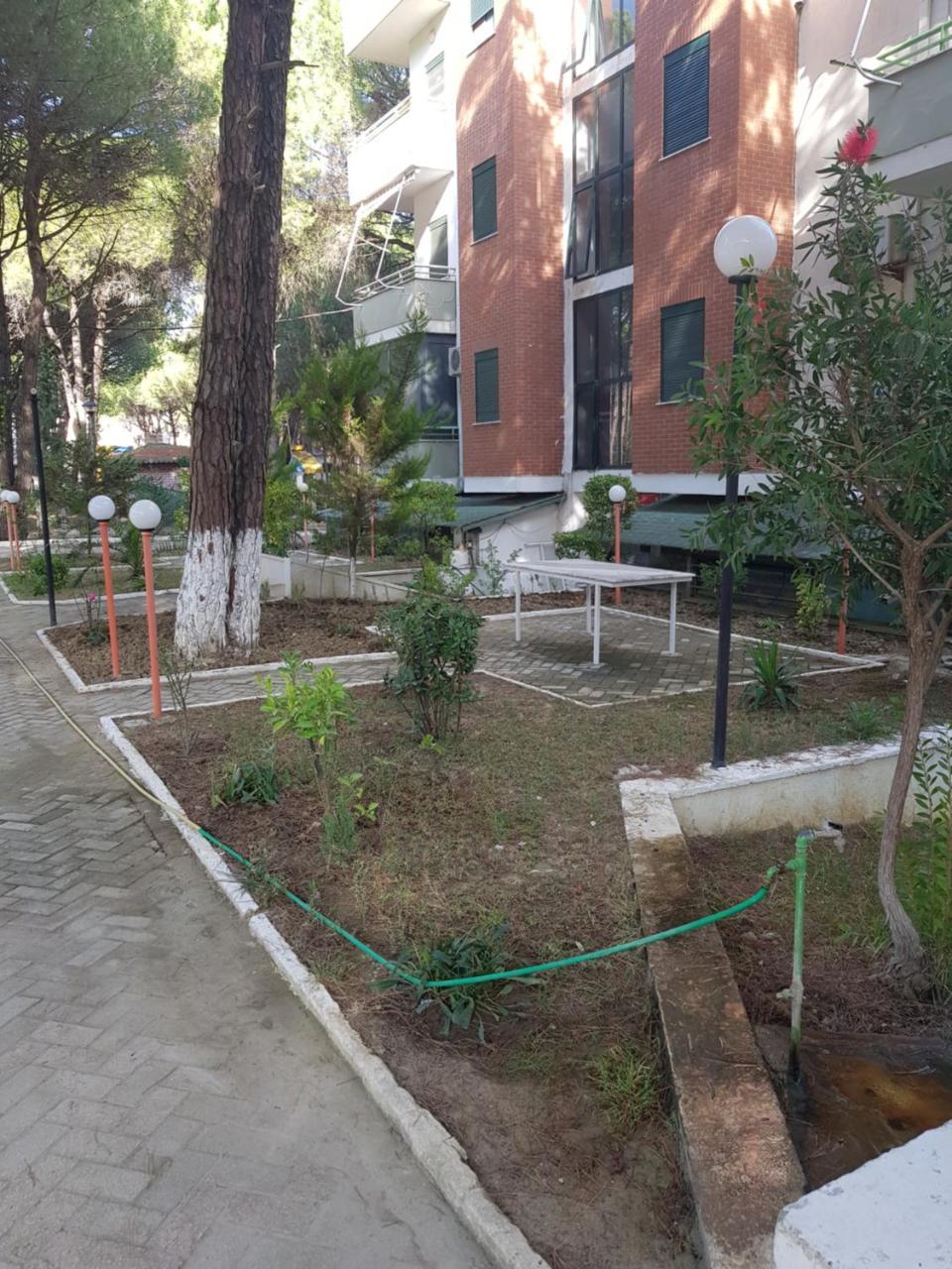 Holiday Family Apartment Голем Экстерьер фото